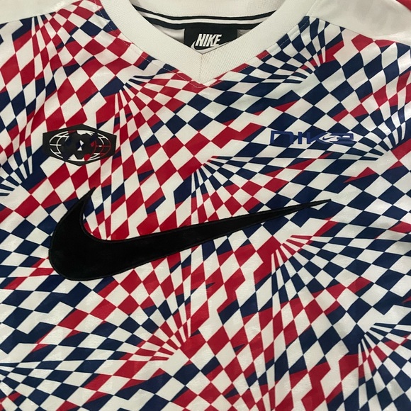 Nike Loose Fit Cropped Long Sleeve Athletic Top Red, White & Blue Small - Picture 3 of 8